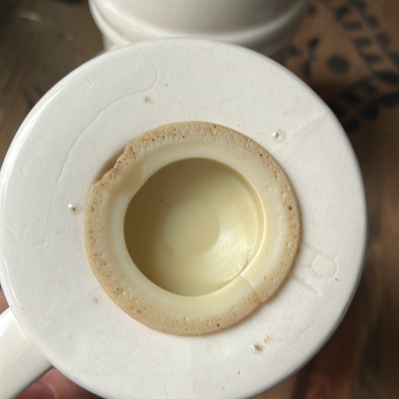 Vintage 80's Strawberries Salt and Pepper Shakers Cottagecore Ceramic Handmade - Picture 9 of 9